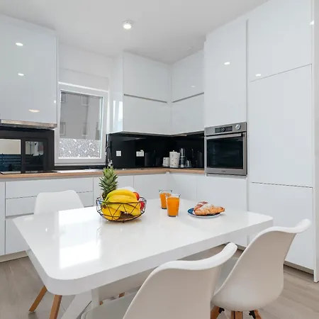 Roos Apartment Trogir