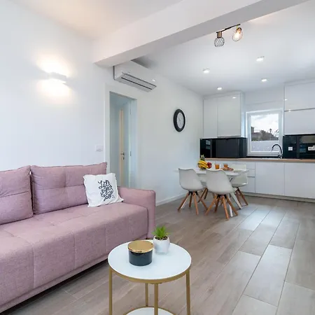 Roos Apartment Trogir
